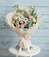 Букет цветов из:  Розы и Лизиантусы в Родниках Ивановской области