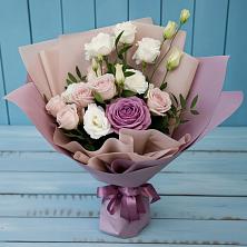 Букет цветов из:  Розы и Лизиантусы в Родниках Ивановской области