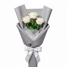 Букет 3 белые розы в Родниках Ивановской области