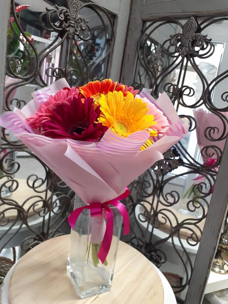 Букет цветов из: Герберы в Родниках Ивановской области