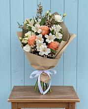 Букет цветов из:  Альстромерии, Лизиантусы, Розы и Хризантемы #REPLACE_PRED# Родниках Ивановской области