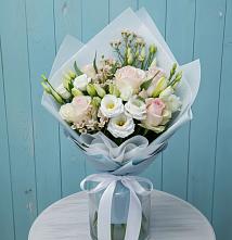 Букет цветов из:  Розы и Лизиантусы в Родниках Ивановской области
