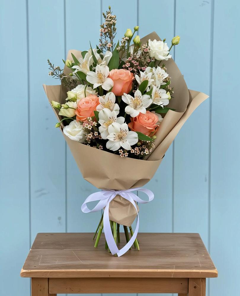 Букет цветов из: Альстромерии, Лизиантусы, Розы и Хризантемы в Родниках Ивановской области